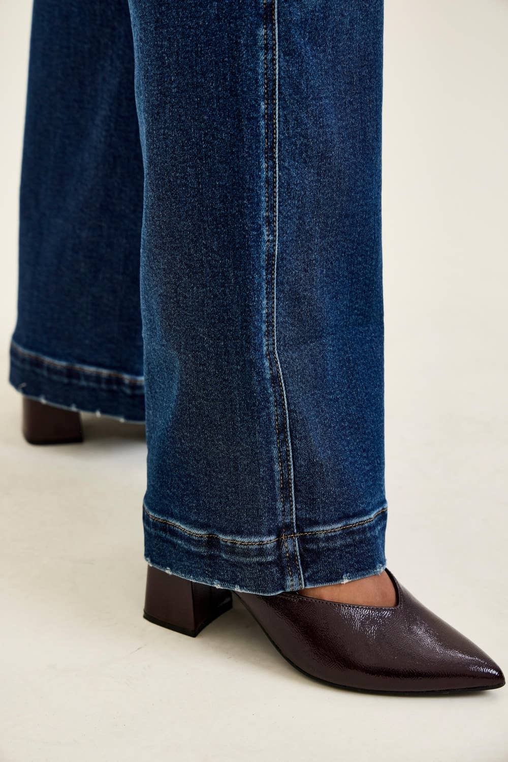 Lux Retro Wide Leg Jeans Dark Fade Indigo final detail view