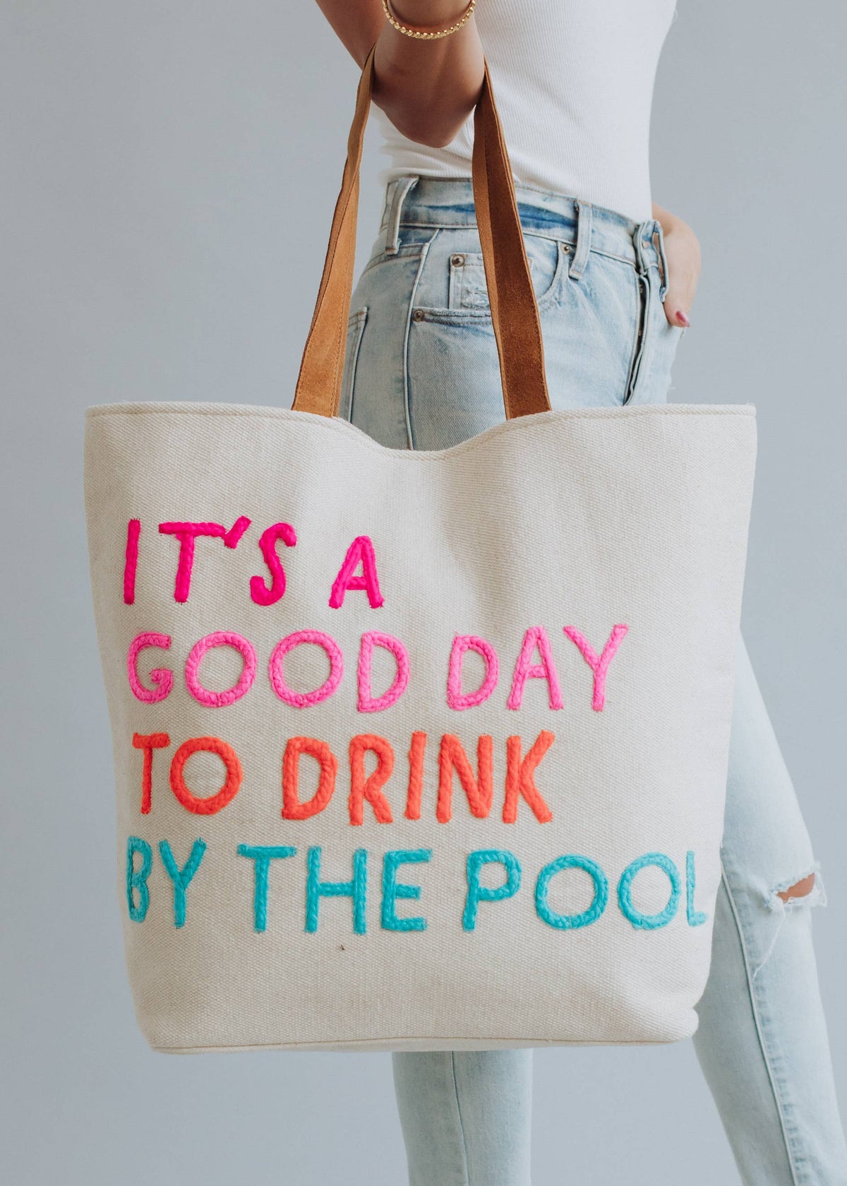 Woven Poolside Bliss tote with summer resort graphic