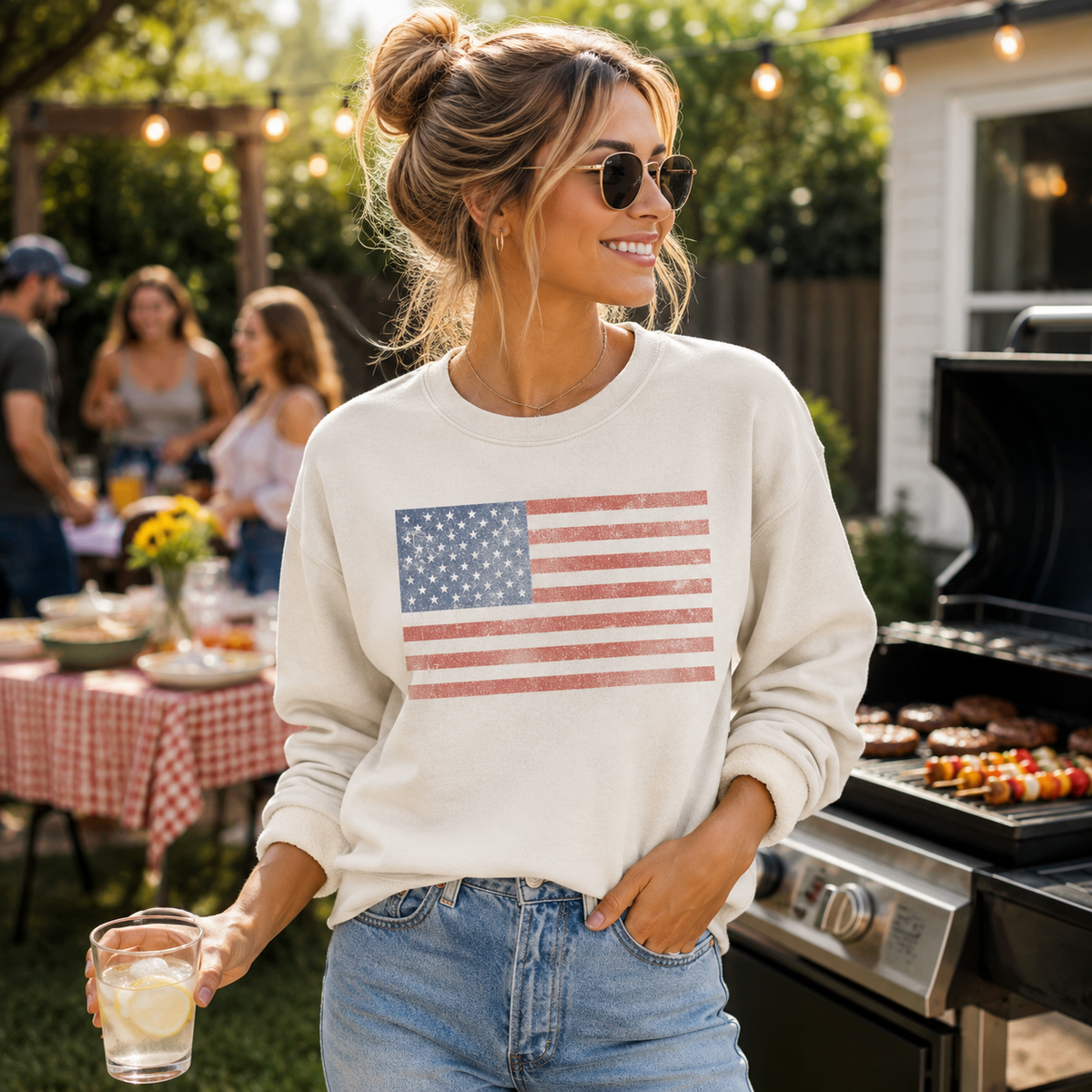 Vintage Americana flag graphic fleece sweatshirt in lived-in wash