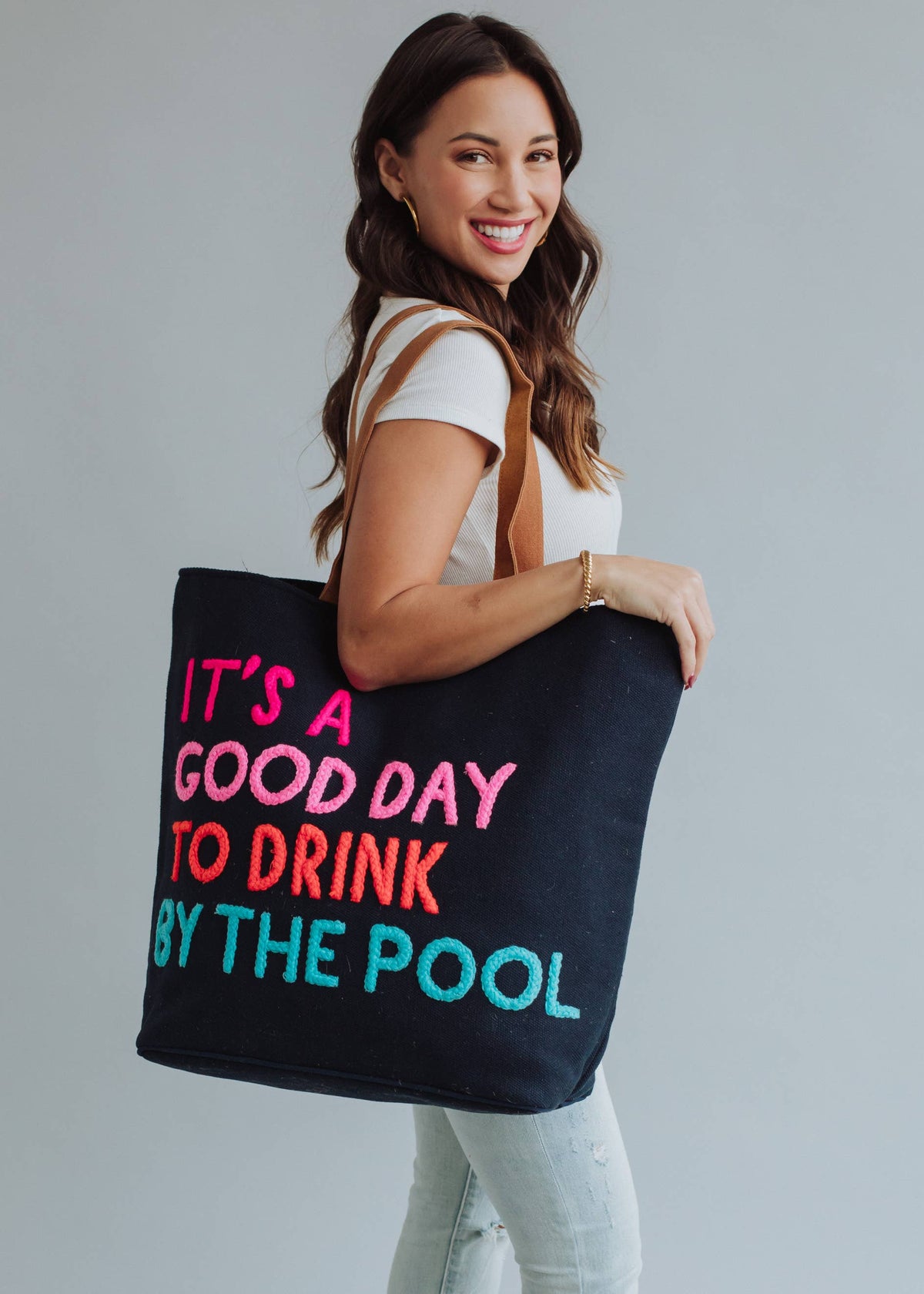 Navy Poolside Bliss Tote - House of Caelo Athleisure Wear, Yoga Wear &  Women's Clothing