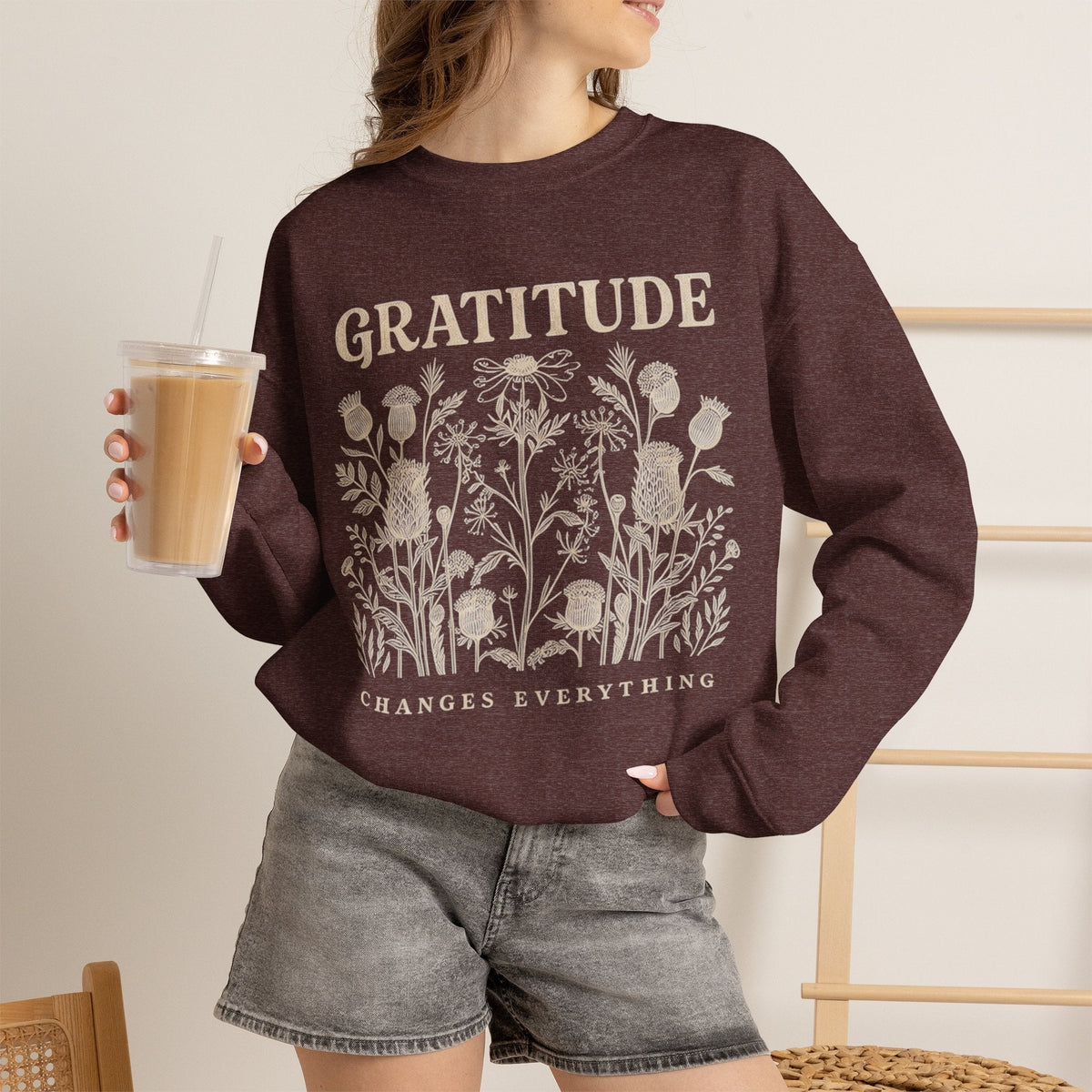 Gratitude Changes Everything sweatshirt by House of Caelo - product image 12