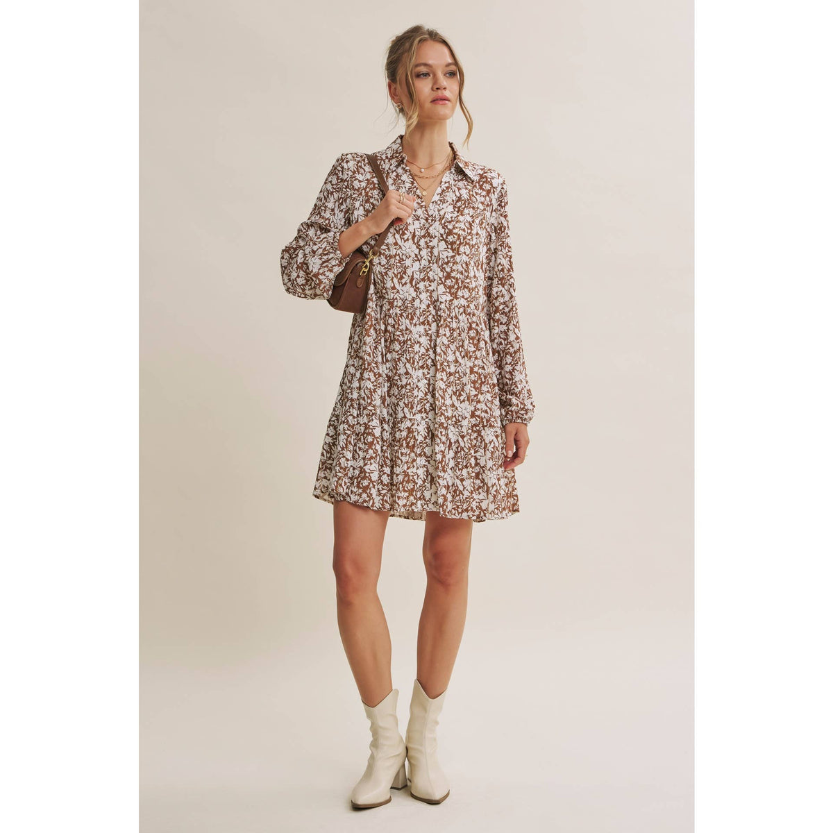 Front view of the relaxed Soft Autumn floral shift dress with long balloon sleeves.