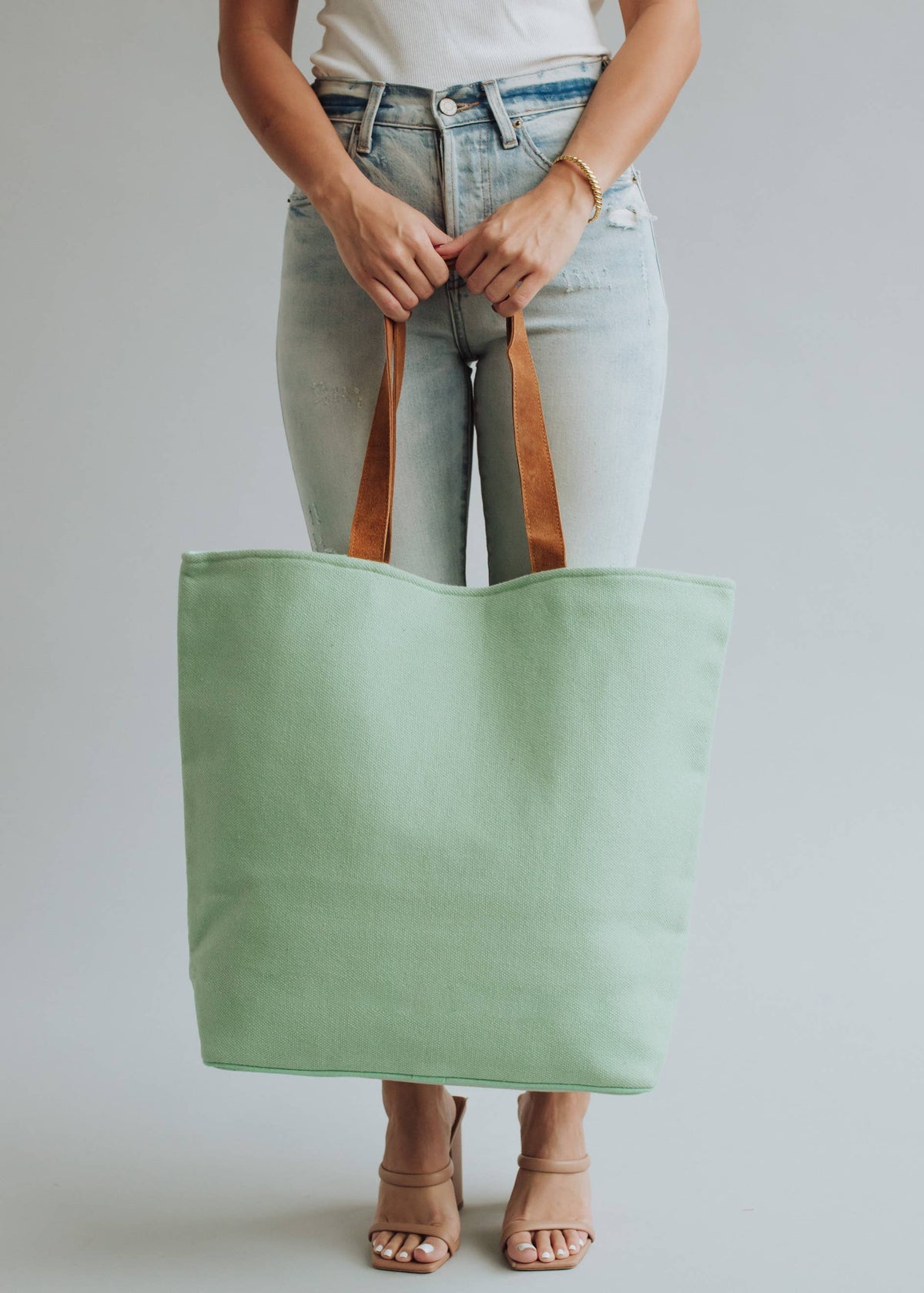 Mint Poolside Bliss Tote - House of Caelo Athleisure Wear, Yoga Wear &  Women's Clothing