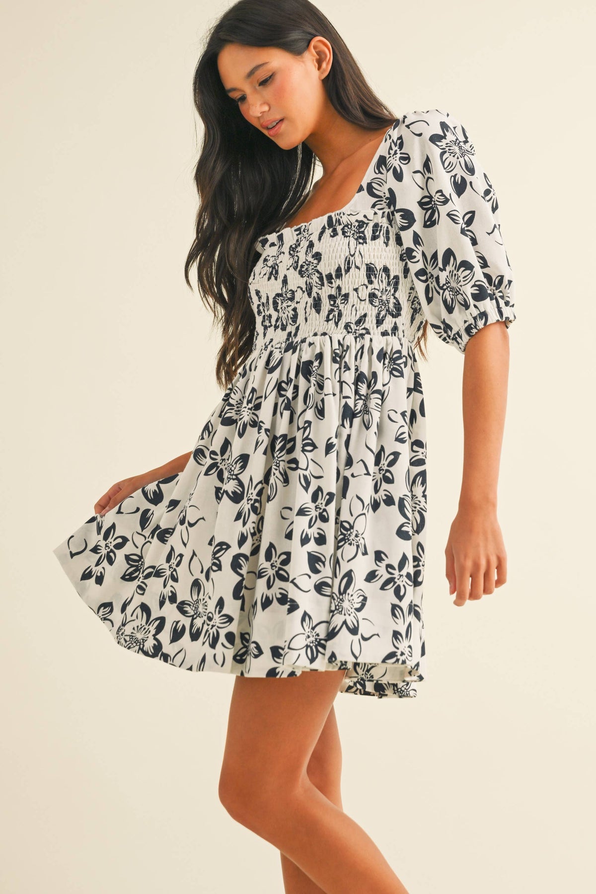 ID8985 FLORAL PRINTED PUFF SLEEVE OPEN BACK MINI DRESS - Fitkitty Culture Athleisure Wear, Yoga Wear &  Women's Clothing