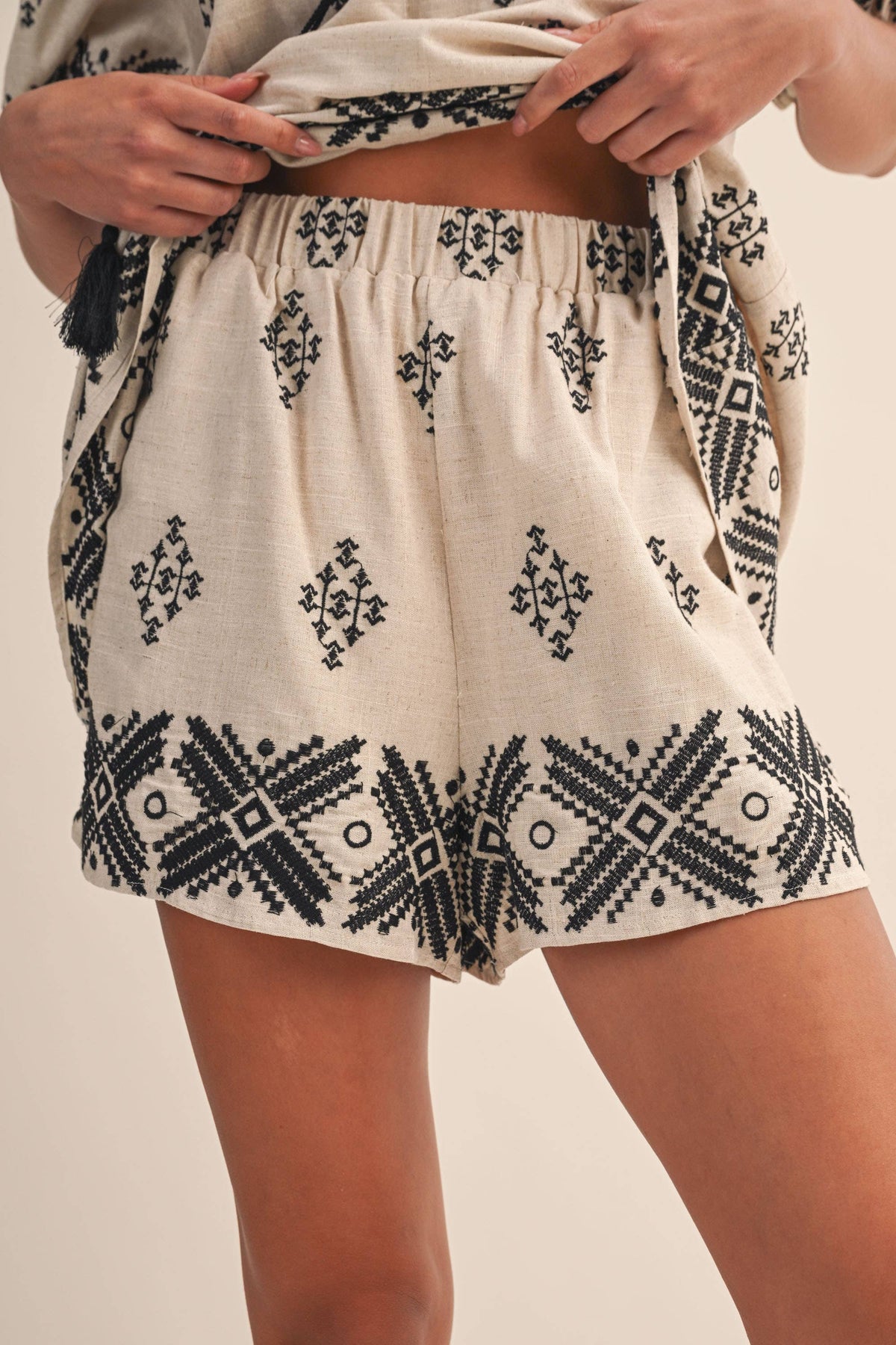 BORDER PRINT EMBROIDERED shorts  Fitkitty Culture Athleisure Wear, Yoga Wear &  Women's Clothing
