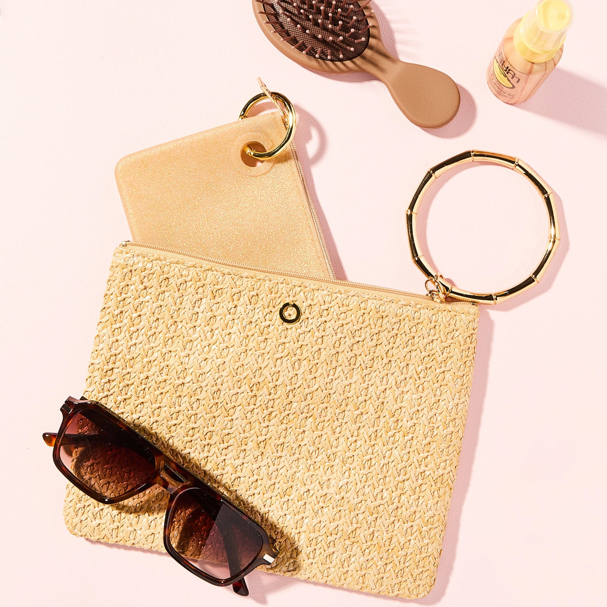 Bracelet Pouch - Natural Raffia Clutch Bag - Fitkitty Culture Athleisure Wear, Yoga Wear &  Women's Clothing