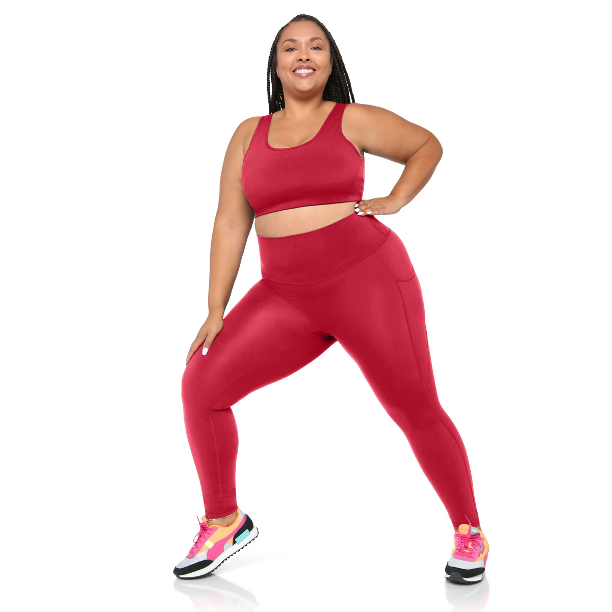 BodyLove leggings model walking